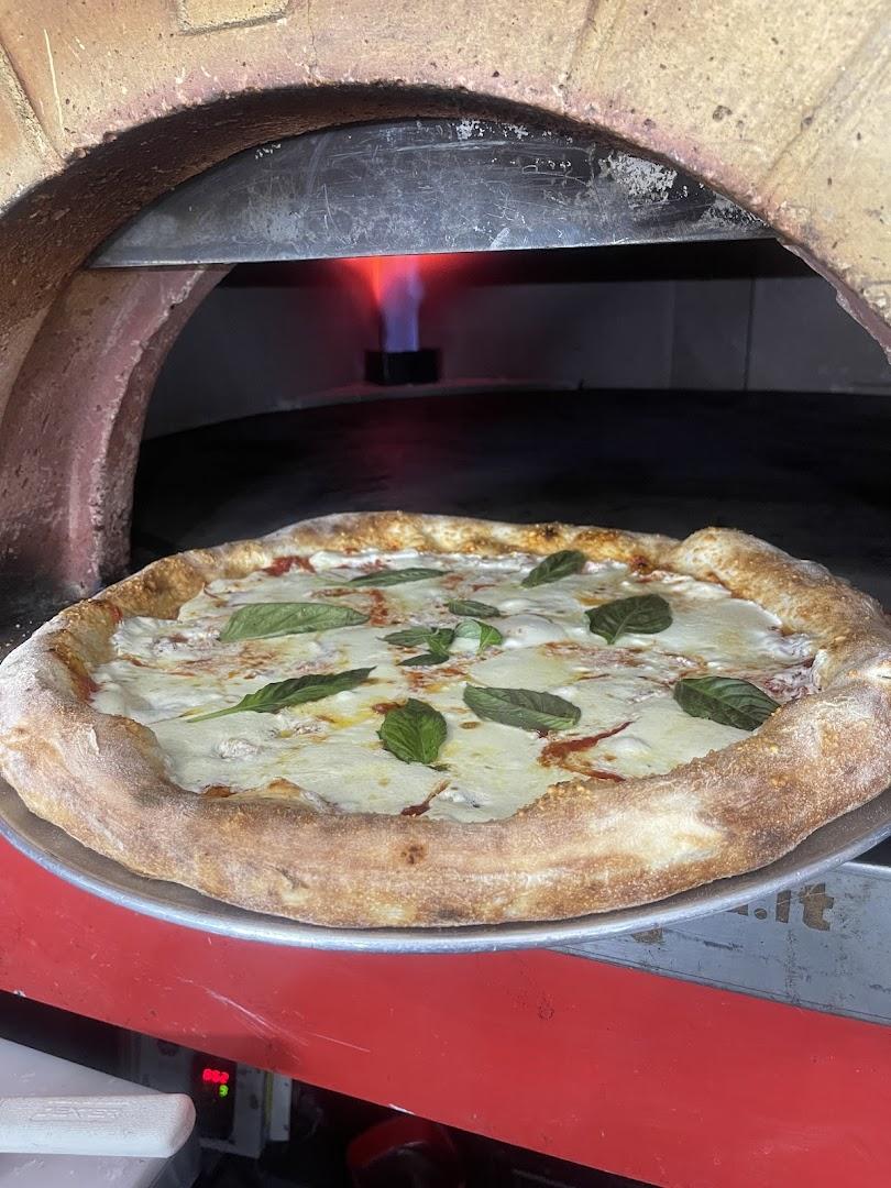 La Casa Del Panuozzo and brick oven pizza